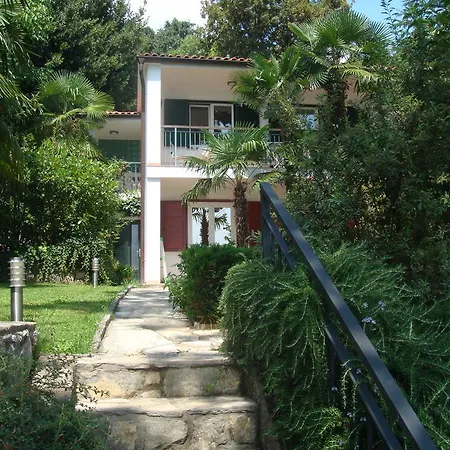 Leon And Leona شقة