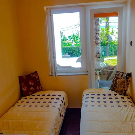 Leon And Leona شقة