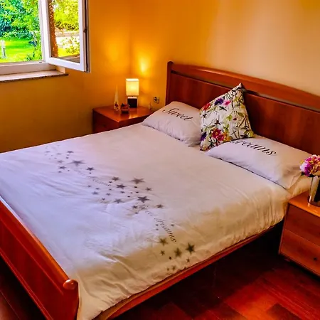 Leon And Leona شقة