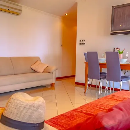 Leon And Leona شقة *