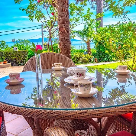 Leon And Leona أوباتيا