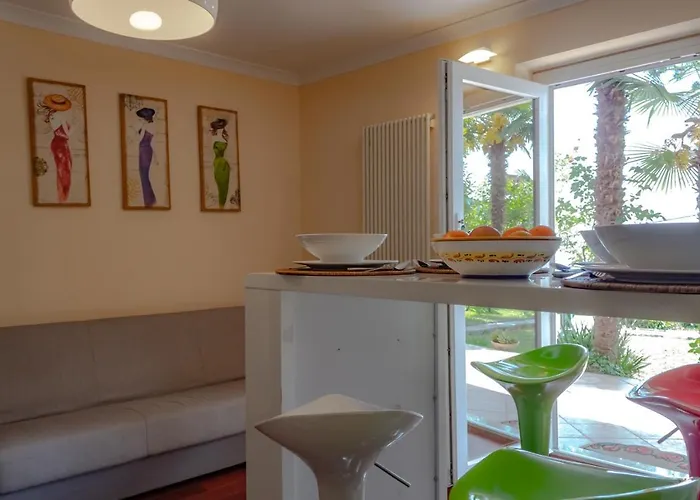 Leon And Leona Apartamento *