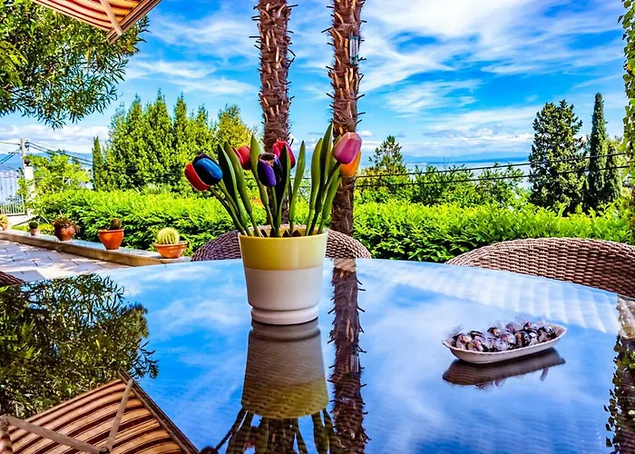 Leon And Leona Apartman